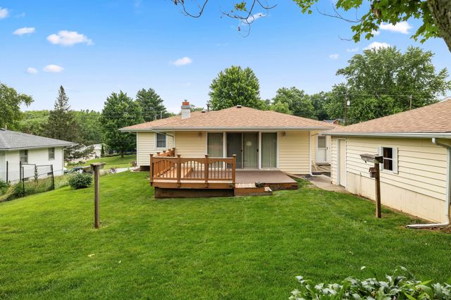 4601 Fairview Drive, Pleasant Hill, IA 50327