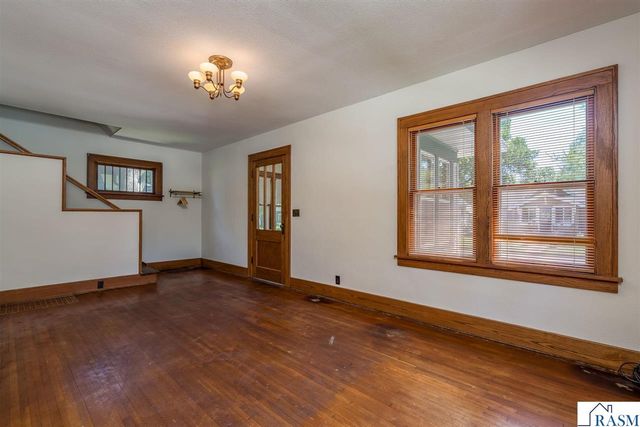 601 Wall Street, North Mankato, MN 56003