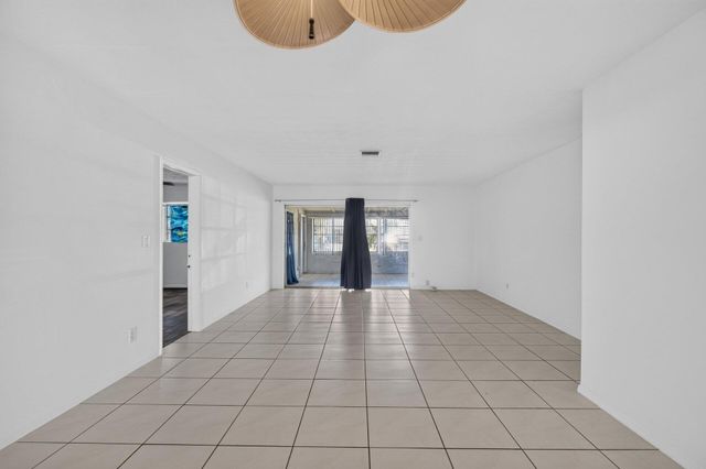 2220 N 57th Terrace, Hollywood, FL 33021