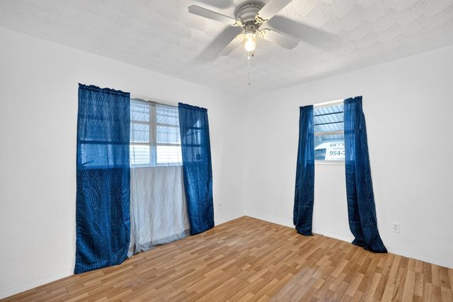 2220 N 57th Terrace, Hollywood, FL 33021