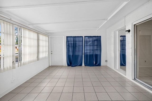 2220 N 57th Terrace, Hollywood, FL 33021