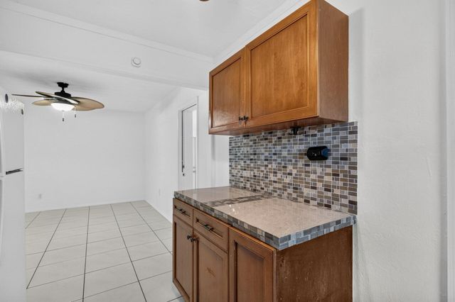 2220 N 57th Terrace, Hollywood, FL 33021
