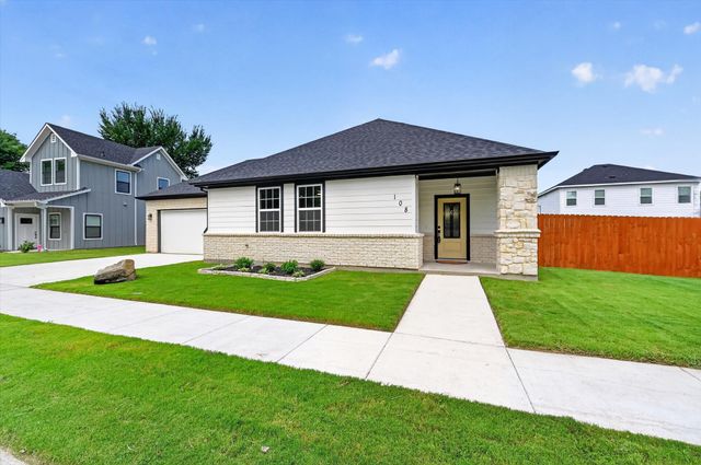 108 Griffin Street, Waxahachie, TX 75165