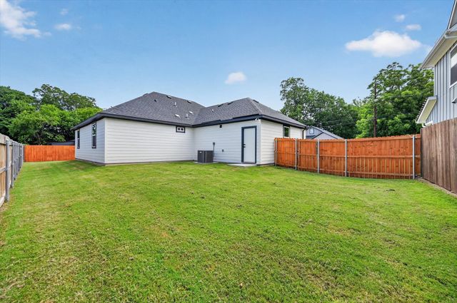 108 Griffin Street, Waxahachie, TX 75165