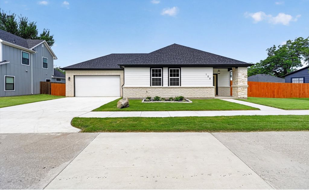 108 Griffin Street, Waxahachie, TX 75165