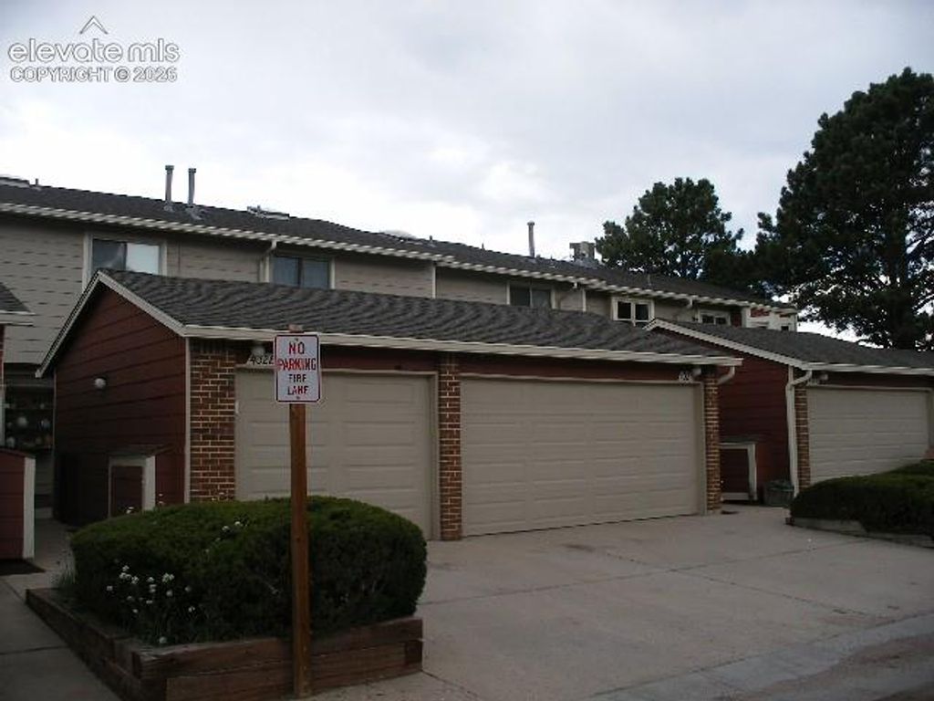 432 W Rockrimmon Boulevard D, Colorado Springs, CO 80919 — exterior
