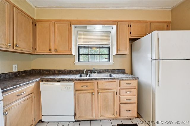 41 E 52nd Street, Tulsa, OK 74105