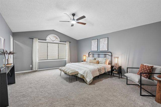 8114 Northview Drive, Urbandale, IA 50322