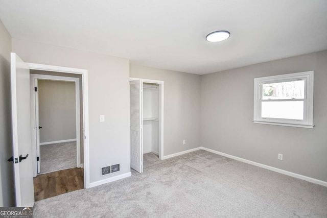 35 N Robinson Drive, Carrollton, GA 30117