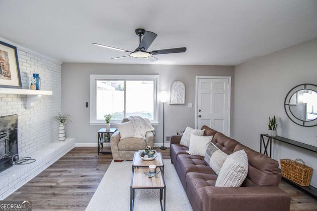 35 N Robinson Drive, Carrollton, GA 30117