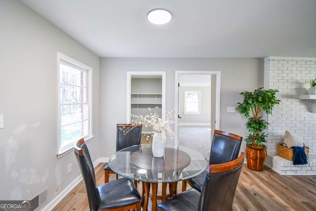 35 N Robinson Drive, Carrollton, GA 30117