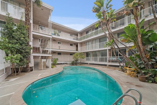 1425 Lakeside DR 201, Oakland, CA 94612