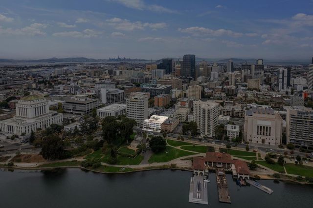 1425 Lakeside DR 201, Oakland, CA 94612