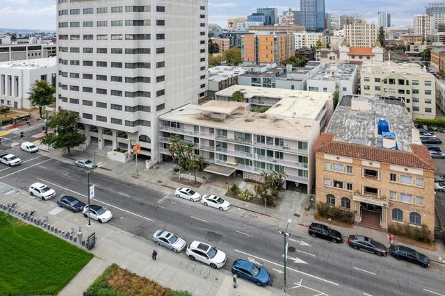 1425 Lakeside DR 201, Oakland, CA 94612