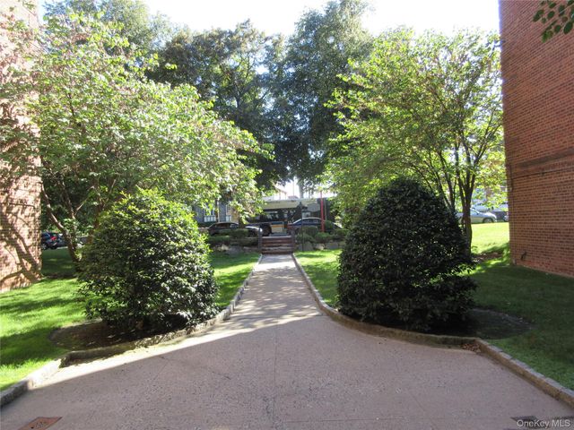 485 East Lincoln Avenue 212, Mount Vernon, NY 10550