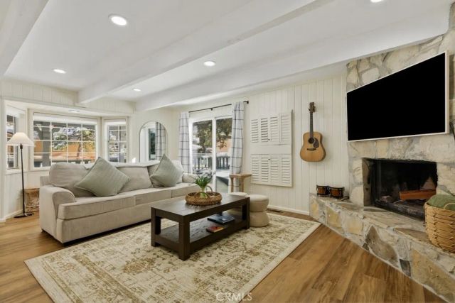 572 Douglas Street, Big Bear Lake, CA 92315