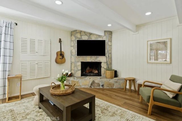 572 Douglas Street, Big Bear Lake, CA 92315