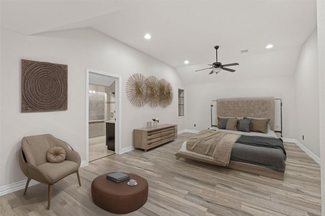 30 Crestview Trail, Houston, TX 77082