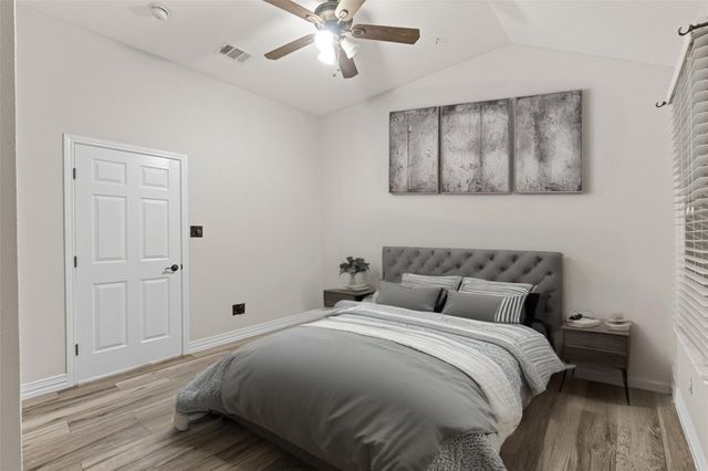 30 Crestview Trail, Houston, TX 77082