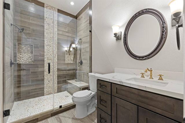 30 Crestview Trail, Houston, TX 77082