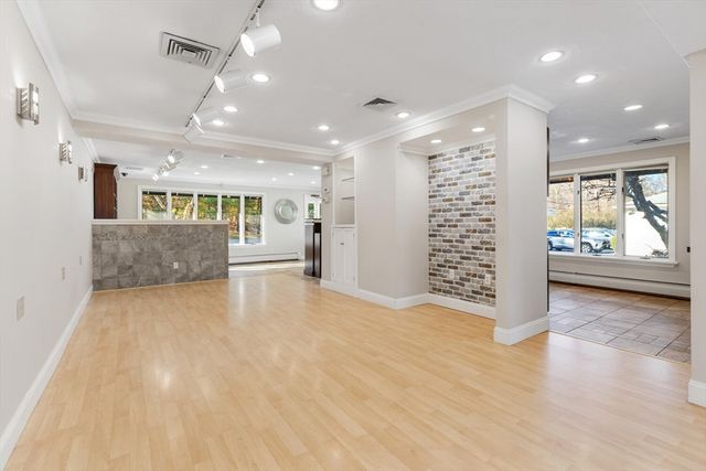 231 Bedford St, Lexington, MA 02420