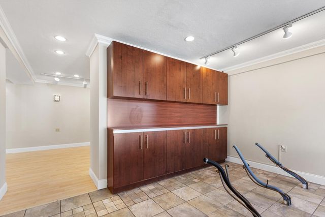 231 Bedford St, Lexington, MA 02420