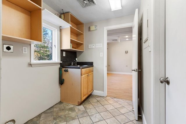 231 Bedford St, Lexington, MA 02420