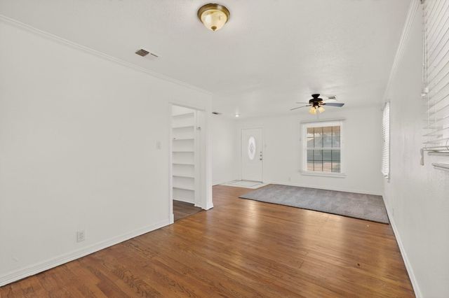 4111 Kirby Street, Rowlett, TX 75088