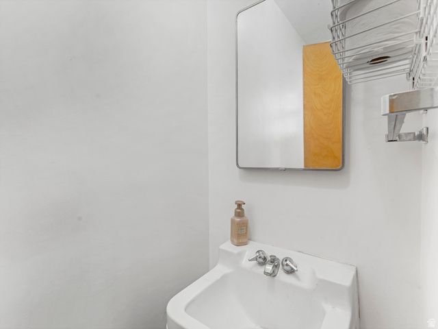 1536 W 4890 ST, Taylorsville, UT 84123