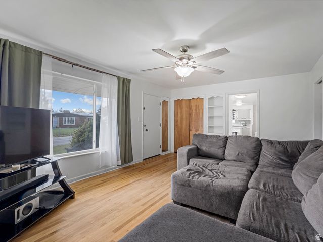 1536 W 4890 ST, Taylorsville, UT 84123