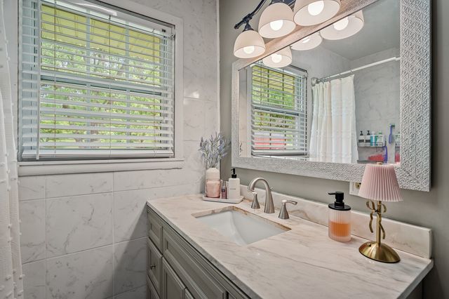 4813 Big Horn Dr, Old Hickory, TN 37138