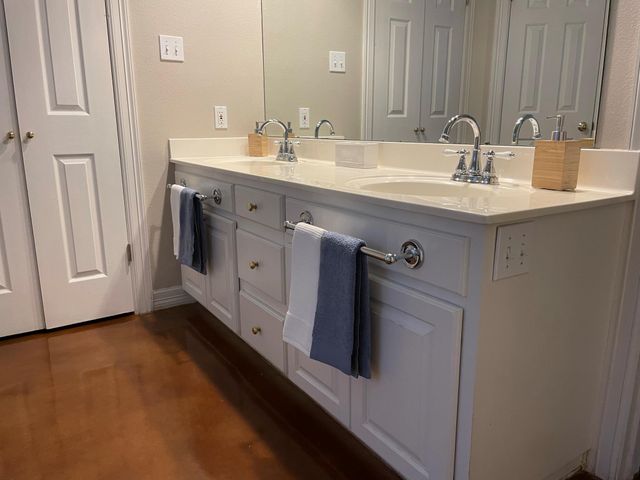 641 Evergreen LN, New Braunfels, TX 78130