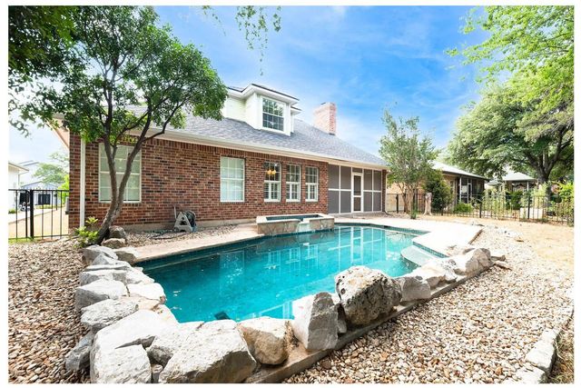 641 Evergreen LN, New Braunfels, TX 78130