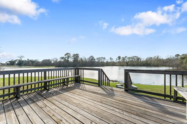 3306 Grassy Lake Dr, Baton Rouge, LA 70816