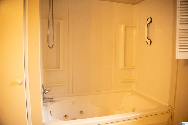 709 21ST AVENUE NW, Center Point, AL 35215