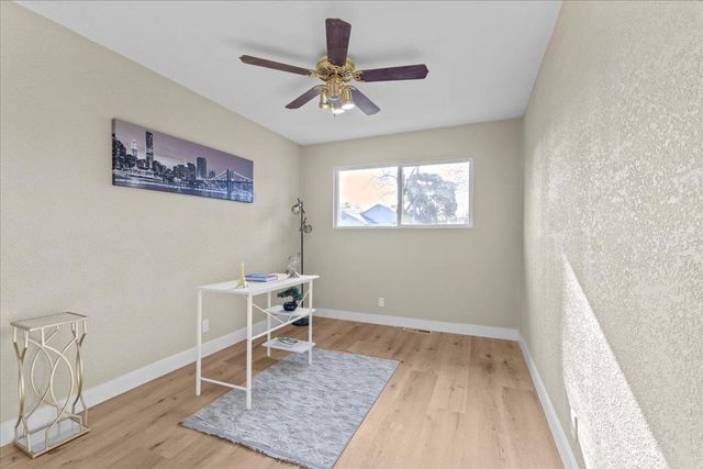 221 W Pearl Ave, Stockton, CA 95207