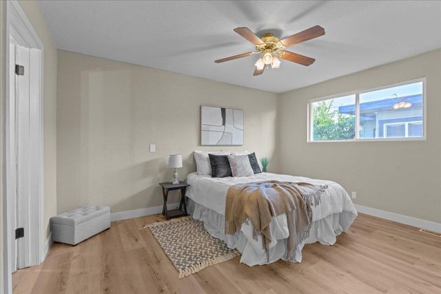 221 W Pearl Ave, Stockton, CA 95207