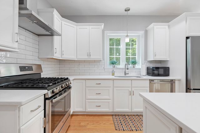 87 Martin Rd, Douglas, MA 01516