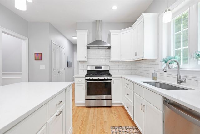87 Martin Rd, Douglas, MA 01516