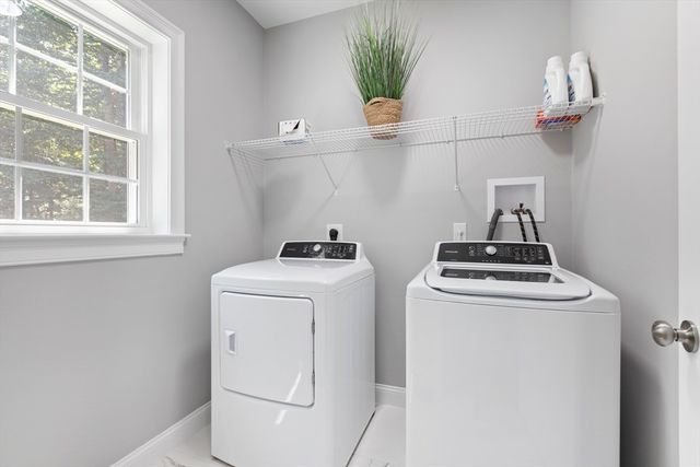87 Martin Rd, Douglas, MA 01516