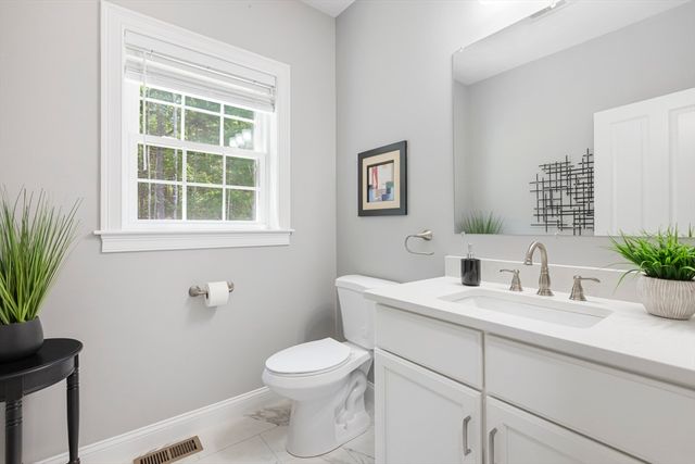 87 Martin Rd, Douglas, MA 01516