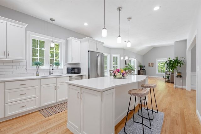 87 Martin Rd, Douglas, MA 01516