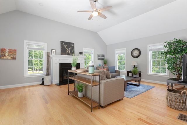 87 Martin Rd, Douglas, MA 01516