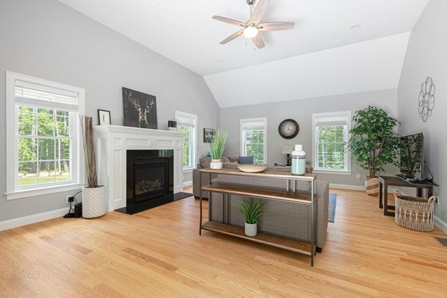 87 Martin Rd, Douglas, MA 01516