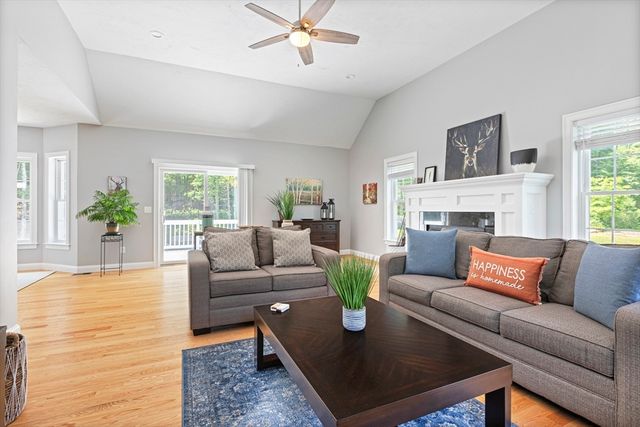 87 Martin Rd, Douglas, MA 01516