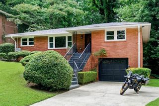 3028 Baker Ridge Drive NW, Atlanta, GA 30318
