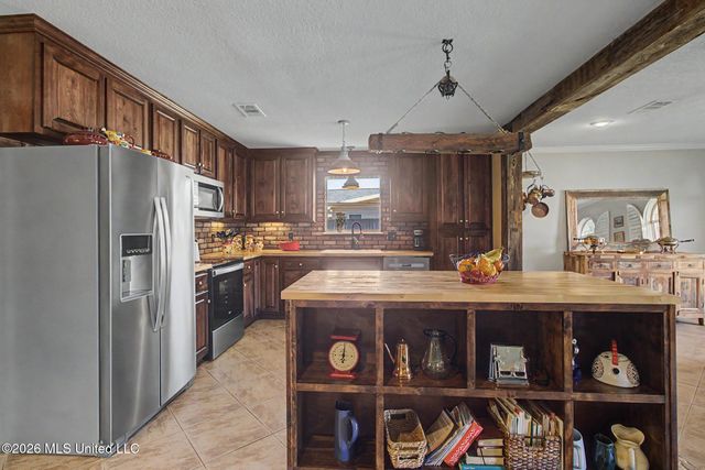 615 N Haven Drive, Biloxi, MS 39532