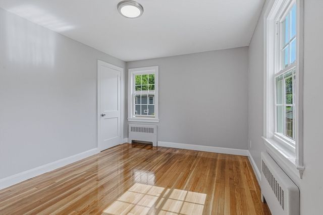 95 Circle Dr, Wrentham, MA 02093