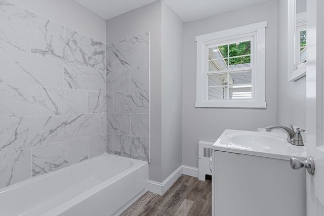 95 Circle Dr, Wrentham, MA 02093