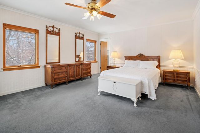 6101 N Knox Avenue, Chicago, IL 60646